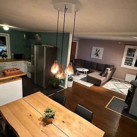 Cozy House In The Heart Of Tromsdalen. Central Тромсе Екстер'єр фото
